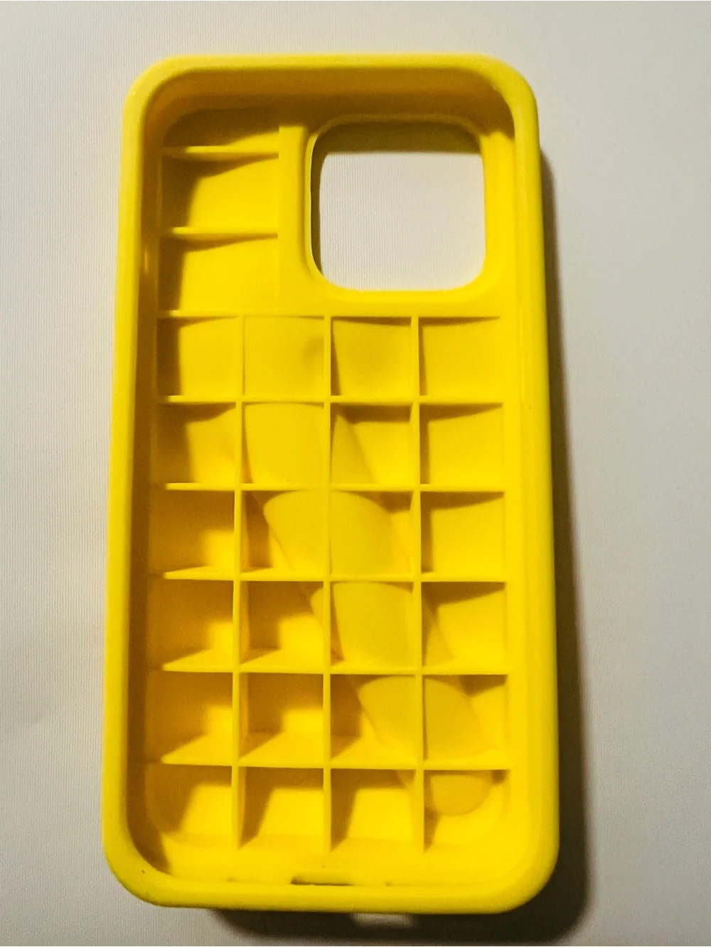 LNIB rhode iPhone 13 Pro Lemontini Peptide Lip Holder Silky Silicone Case